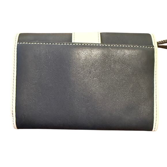 Coach Leatherware Navy & Ivory Smooth Leather Bifold Wallet Vintage 2000s - Picture 4 of 10
